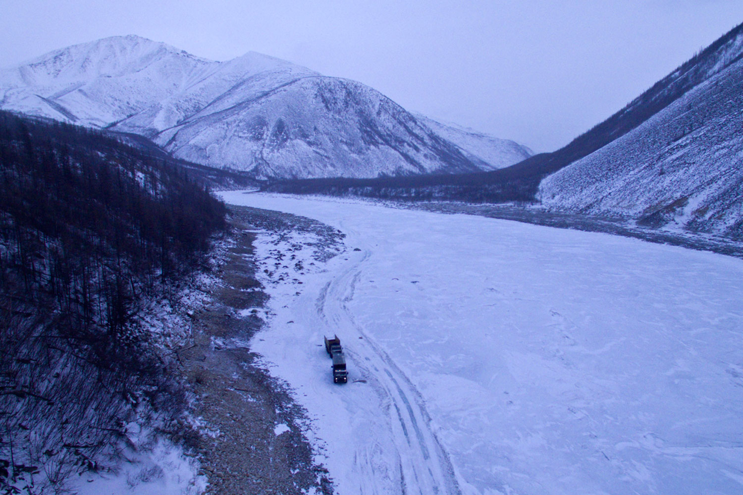 On thin ice: we rode a delivery truck 730 km along a frozen Siberian river
