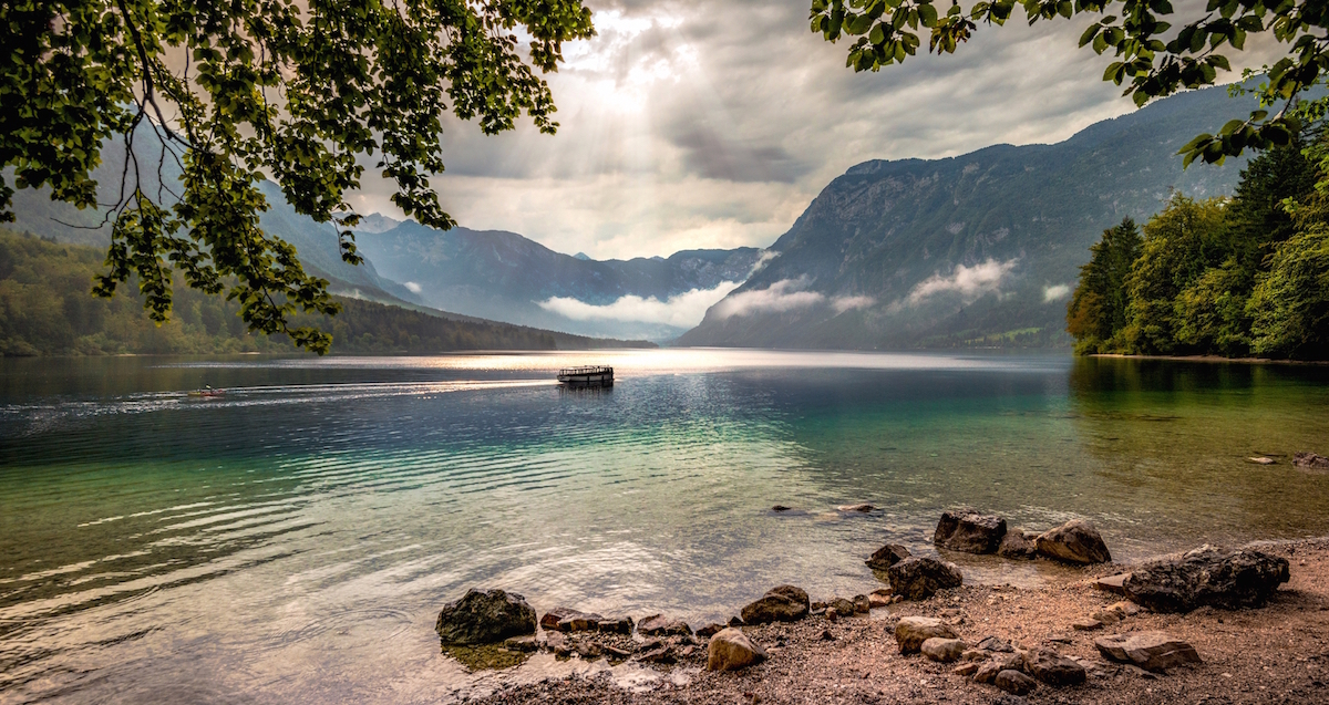 Watch as Croatia’s Blue Lake undergoes a stunning transformation