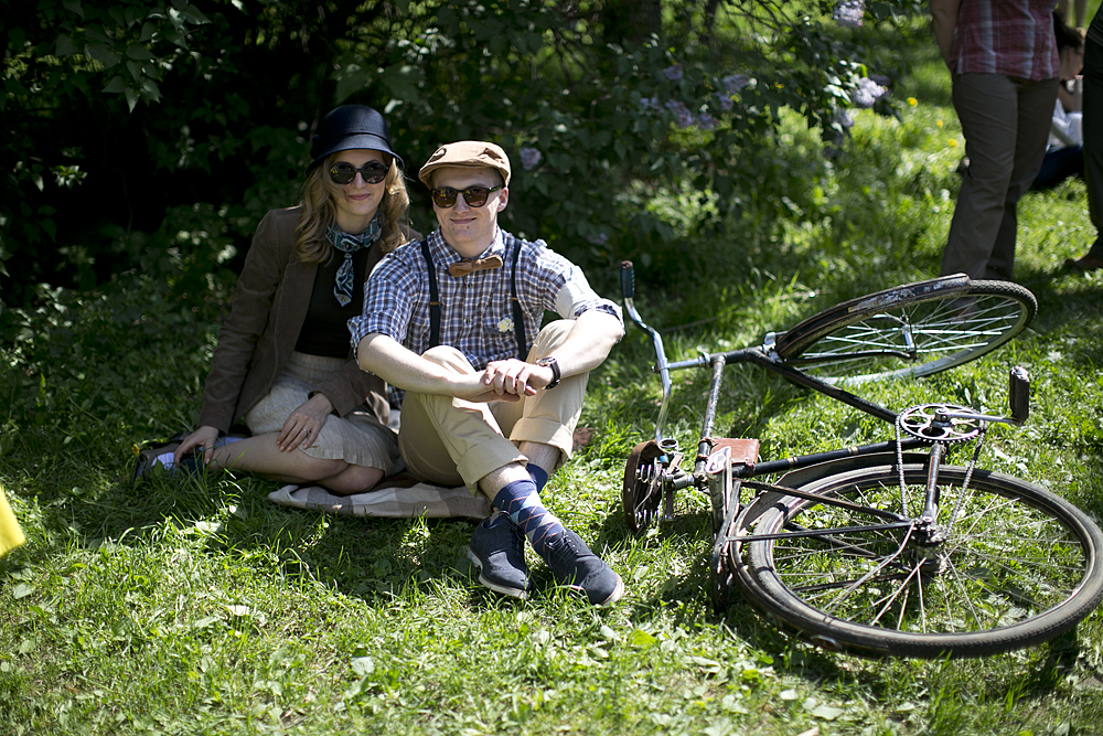 The need for tweed: riding through Moscow with the city's best-dressed cyclists